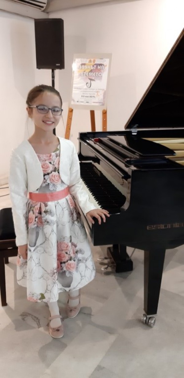 Награди и аплодисменти за възпитаниците на музикалния педагог Елена Юлиянова