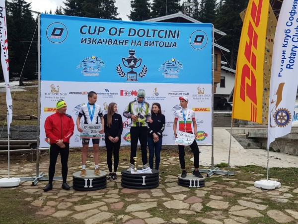 Казанлъшките колоездачи с медали от Купа Долчини 2019