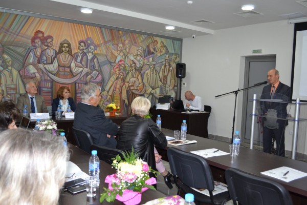 Кметът на Казанлък пожела успех на научната конференция за маслодайната роза