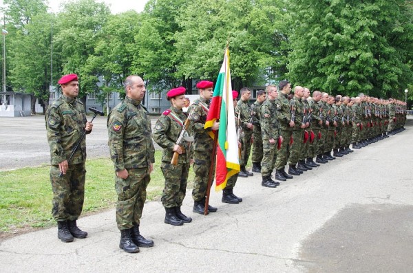 Кметът на Казанлък участва в първа копка на нов параклис в Гарнизона