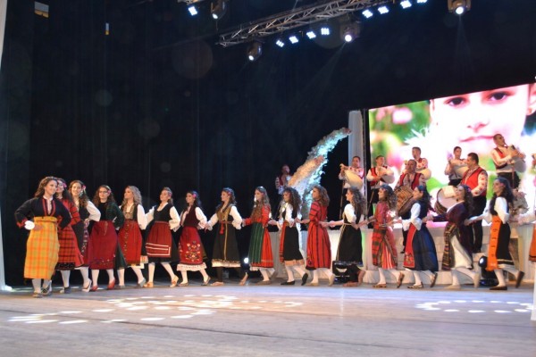 Вероника Кънева е Царица Роза 2019 на Казанлък