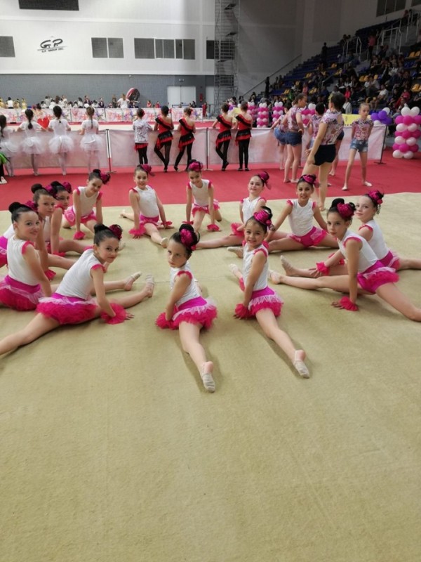 Казанлъшките гимнастички завоюваха много награди в две състезания