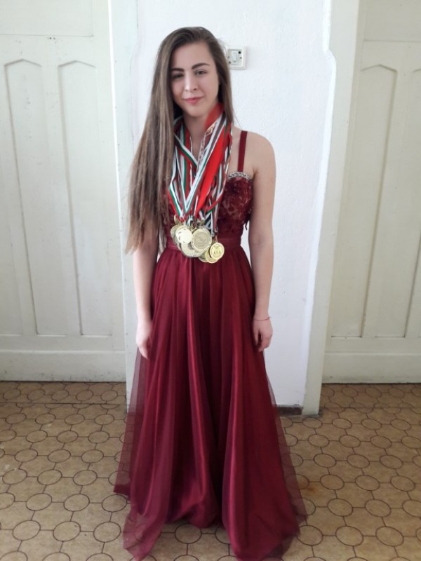 Пианистите на Елена Юлиянова отново обраха наградите