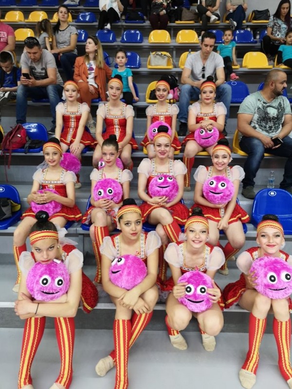 Казанлъшките гимнастички завоюваха много награди в две състезания