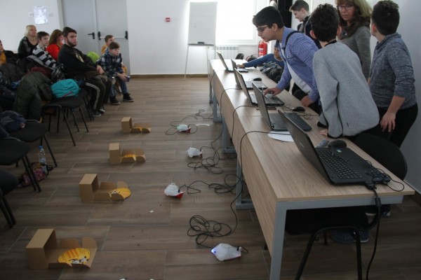 ИКТ Център организира лятна занималня и интензивни курсове за деца 