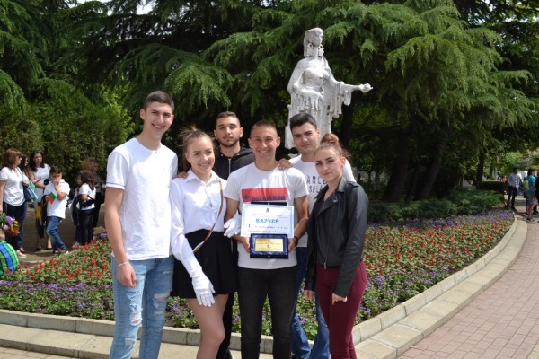 Днешните 30 букви, осветени от братята Кирил и Методий, са ангели хранители