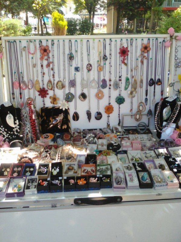 Традиционната „Улица на занаятите“ в Казанлък започна работа