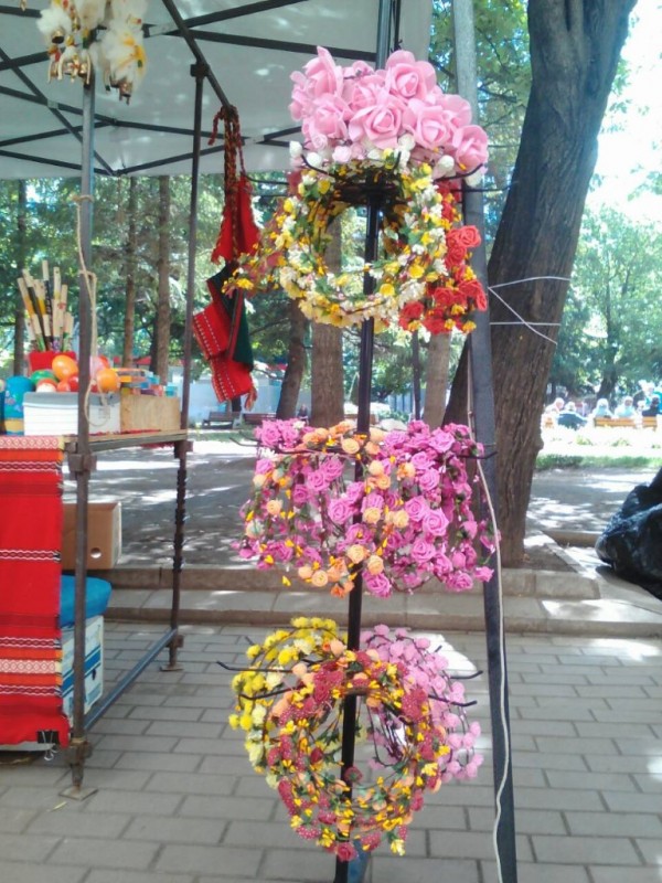 Традиционната „Улица на занаятите“ в Казанлък започна работа