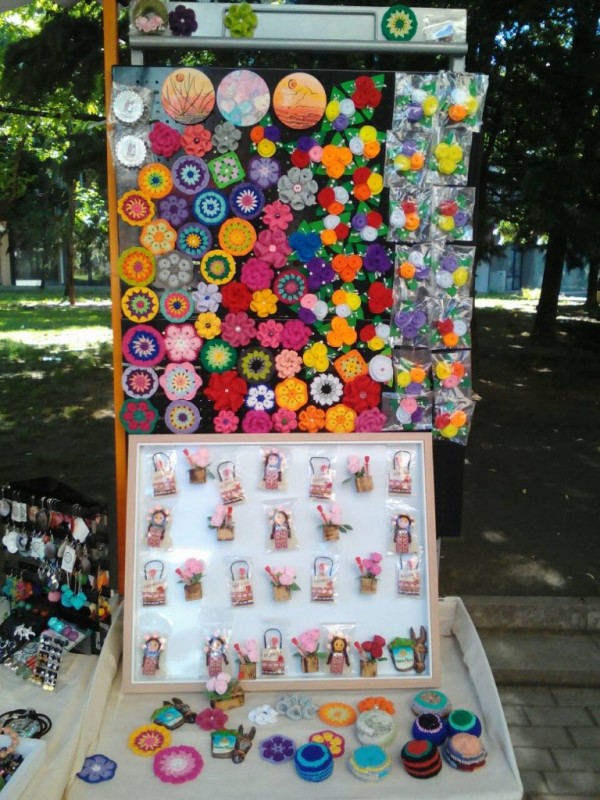 Традиционната „Улица на занаятите“ в Казанлък започна работа