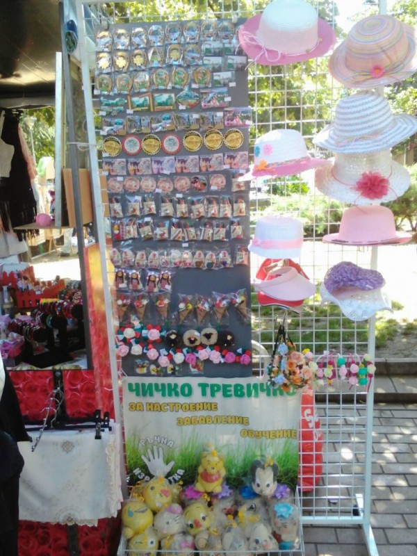 Традиционната „Улица на занаятите“ в Казанлък започна работа