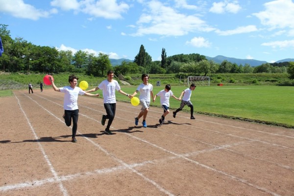 За 14-та година се състоя лекоатлетическата надпревара за “Купа Роза“