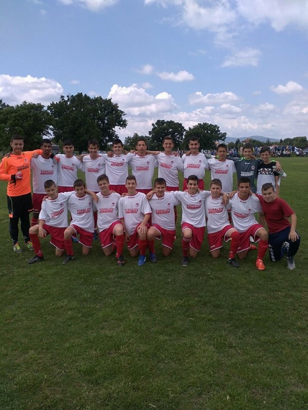 Малките “Рози“ станаха шампиони като разбиха сливенския тим