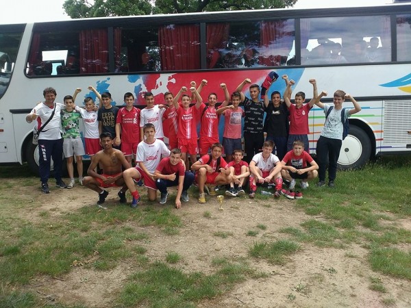 Малките “Рози“ станаха шампиони като разбиха сливенския тим