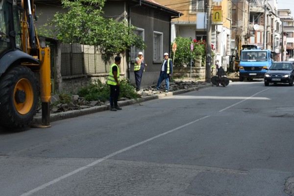 Ограничения в движението на централното кръстовище с ул.“Христо Ботев“