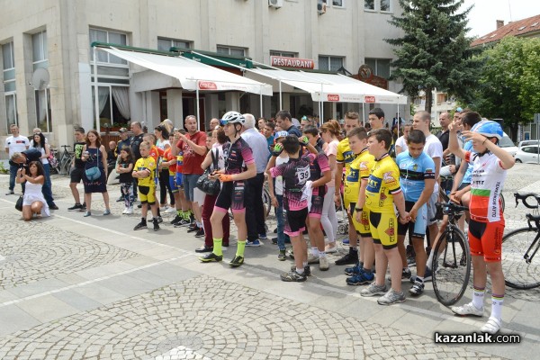 64 колоездачи се бориха за Купа “Долината на тракийските владетели 2019“