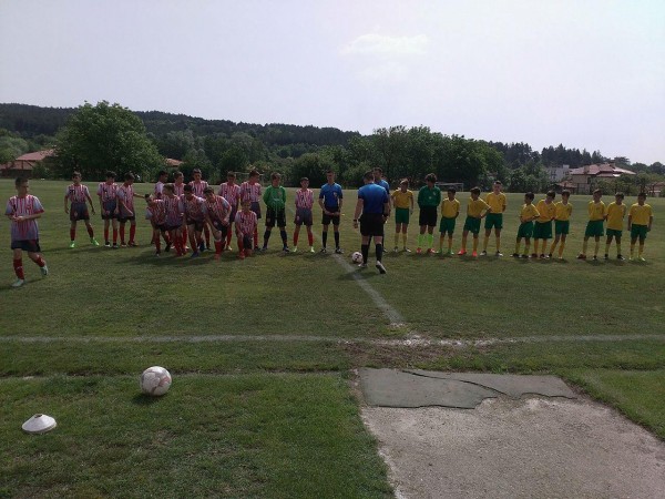 “Розите“ направиха “Ямбол“ на пух и прах - 11:0