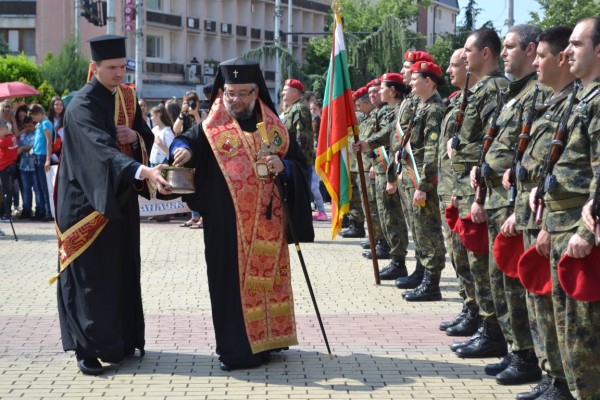 Днес празнуват всички, родени в „казанлъшкия рай“