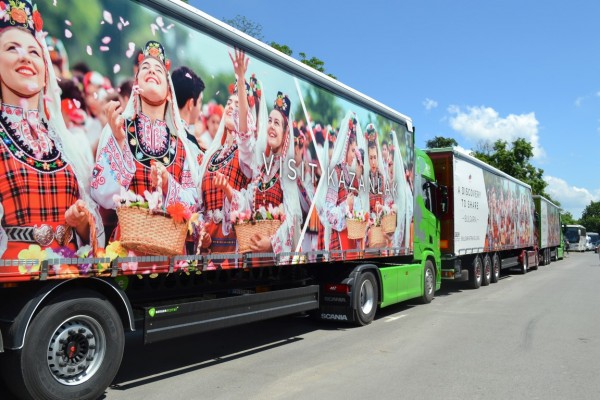 Благодарности от Кмета за Влади и украсените камиони с розоберачки