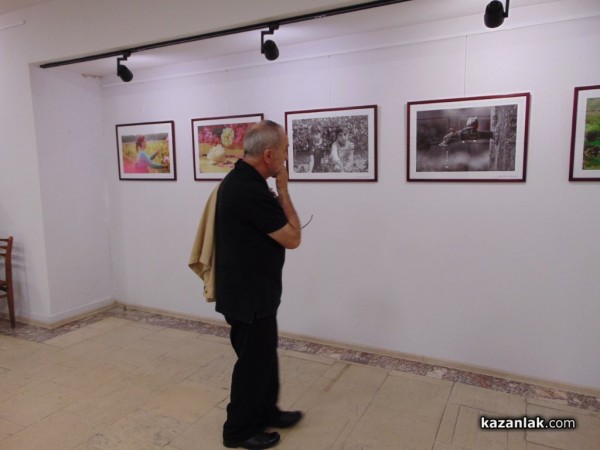 Долината на розите оживя в снимки