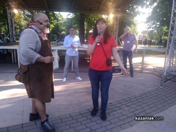 Вкусен конкурс с Ути завладя Казанлък