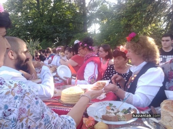 Вкусен конкурс с Ути завладя Казанлък