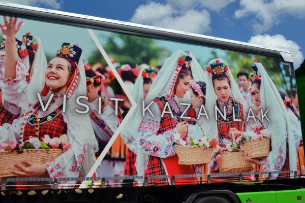 Благодарности от Кмета за Влади и украсените камиони с розоберачки