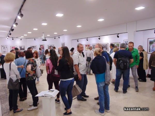 Долината на розите оживя в снимки