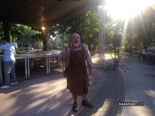 Вкусен конкурс с Ути завладя Казанлък