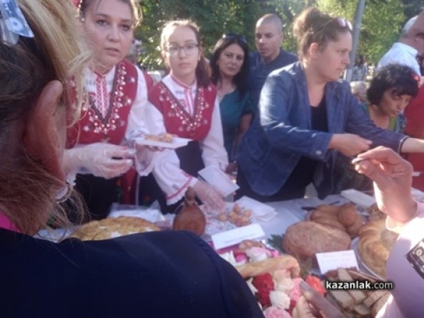 Вкусен конкурс с Ути завладя Казанлък