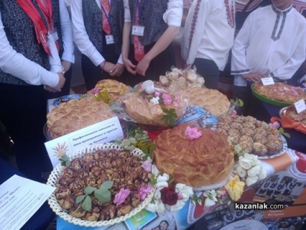 Вкусен конкурс с Ути завладя Казанлък