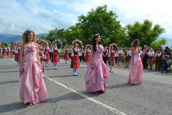 116-те Празници на розата в Казанлък – възхвала и поклон пред създателите на течното злато на света