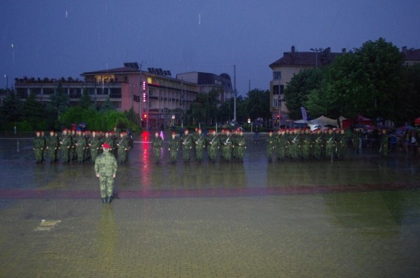 Казанлък се преклони пред Ботев