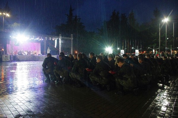 Казанлък се преклони пред Ботев