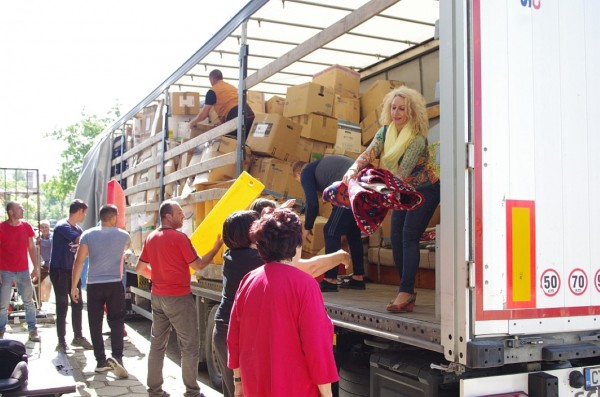 Семейство Чирпанлиеви отново с голямо дарение, този път в град Шипка 