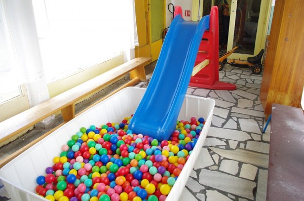 Семейство Чирпанлиеви отново с голямо дарение, този път в град Шипка 