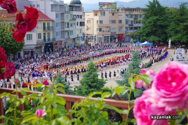 Тъпан бие, хоро се вие 2019