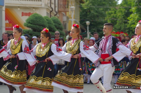 Тъпан бие, хоро се вие 2019