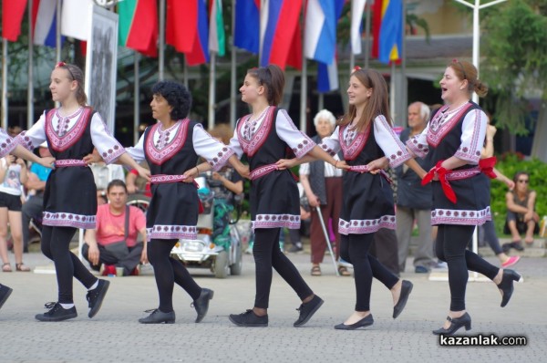 Тъпан бие, хоро се вие 2019