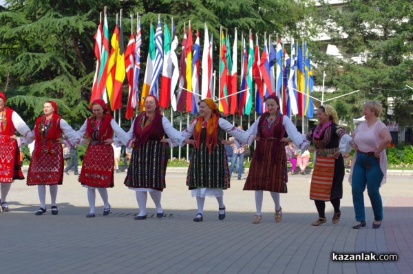 Тъпан бие, хоро се вие 2019