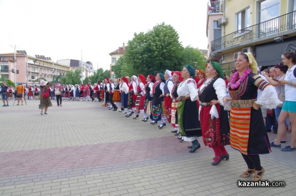 Тъпан бие, хоро се вие 2019