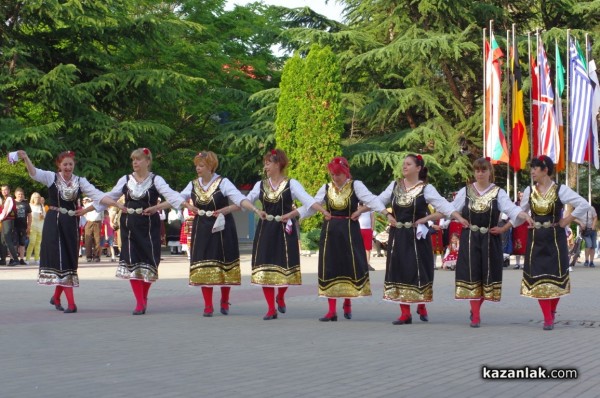 Тъпан бие, хоро се вие 2019