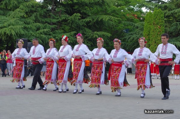 Тъпан бие, хоро се вие 2019