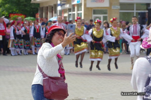 Тъпан бие, хоро се вие 2019