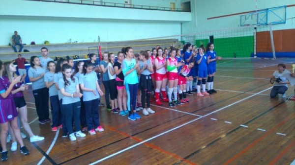 Сребро за волейболния отбор на ОУ “Кулата“