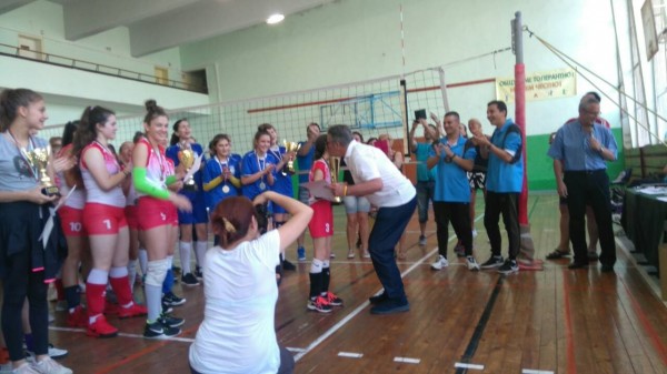 Сребро за волейболния отбор на ОУ “Кулата“