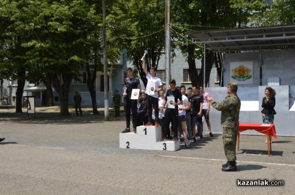 Пет училища премериха умения и сили във военно състезание