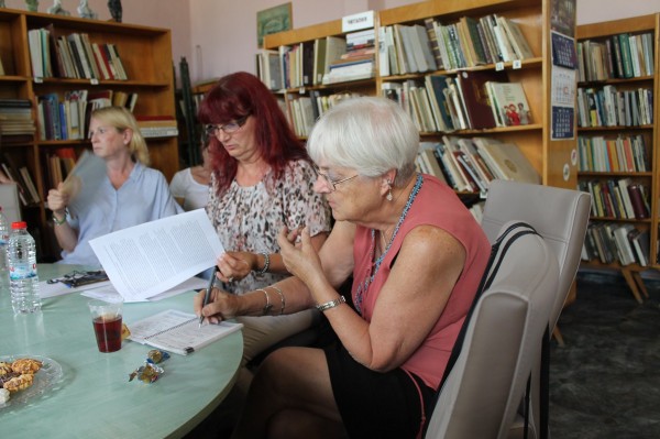 Туристи и библиотекари от САЩ посетиха ОБ “Искра“