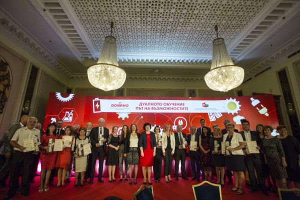 “Механото“ и “Арсенал“ с приз за активно и успешно участие в дуалното образование