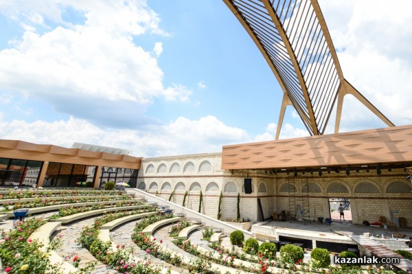 Над 5 милиона лева са инвестирани в амфитеатъра на “Дамасцена“. Откриват го в петък