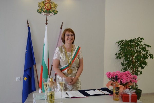 „Горчиво!“ за розовата сватба на семейство Терзиеви!